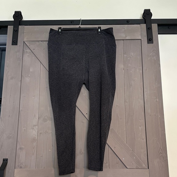 Simply Vera Vera Wang Charcoal Leggings - Picture 1 of 3